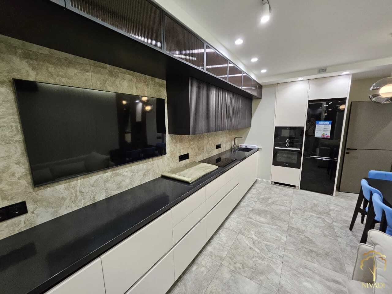 Тонкий Контраст