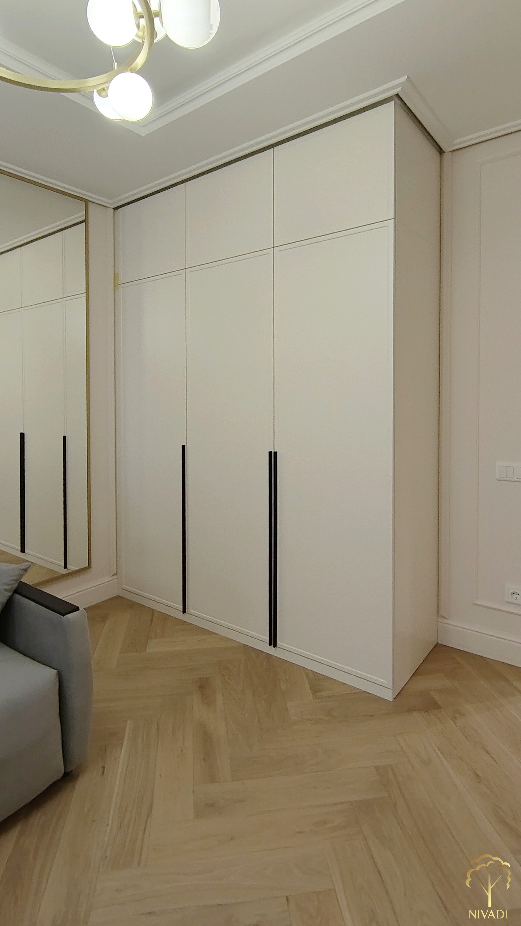 Молочный Контраст